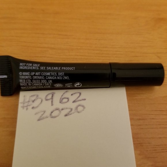 ✅#3962 NEW Mac Black Mascara Sample Size - Picture 2 of 3